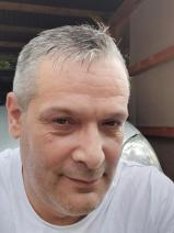 Sziasztok! Imre vagyok. Komoly gombai párkereső nők jelentkezését várom.