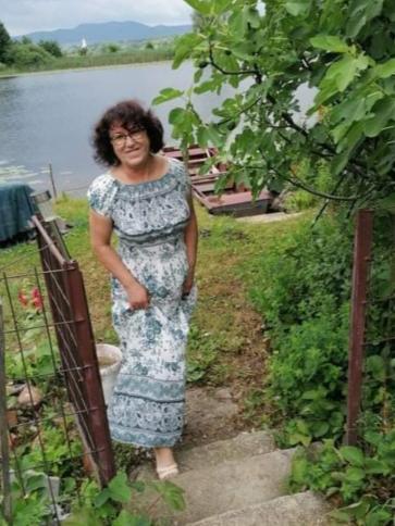 Csilla, 60 éves sárospataki társkereső nő profil fotója