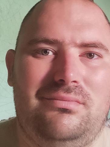 Ferenc, 34 éves sümegi társkereső férfi profil fotója Ferenc, 34 éves sümegi társkereső férfi profil fotója