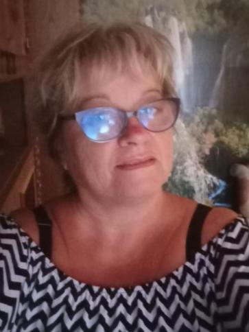 Gyöngyi, 64 éves lenti társkereső nő profil fotója