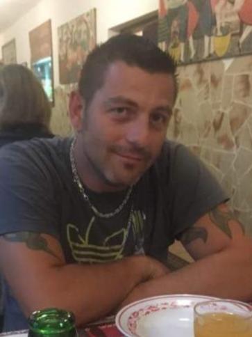 Attila, 46 éves nagyvenyimi társkereső férfi profil fotója