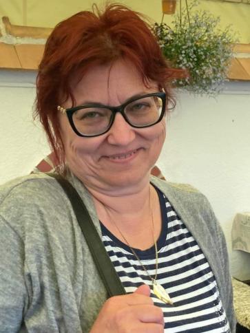 Éva, 57 éves pusztaszabolcsi társkereső nő profil fotója