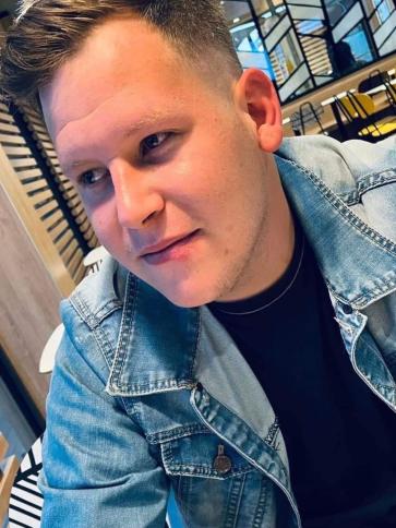 Balázs, 28 éves makói társkereső férfi profil fotója