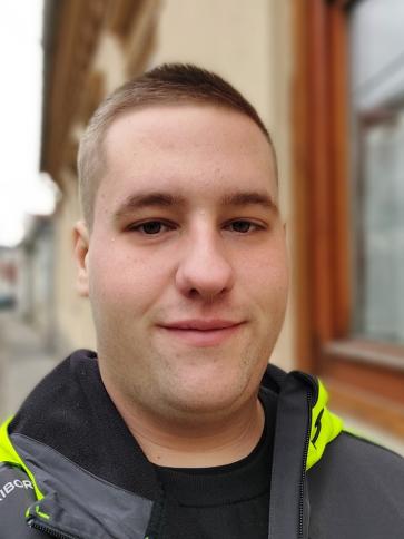 Bálint, 24 éves keszthelyi társkereső férfi profil fotója