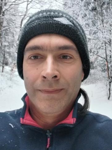 András, 45 éves szombathelyi társkereső férfi profil fotója András, 45 éves szombathelyi társkereső férfi profil fotója