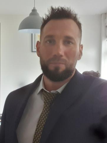 Jozsef, 42 éves írországi társkereső férfi profil fotója