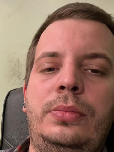 Gabor, 33 éves mezőfalvai társkereső férfi profil fotója