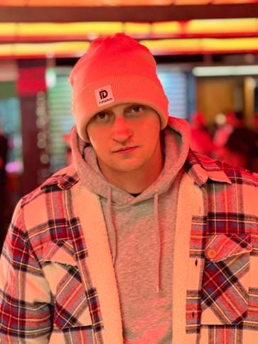 Krisztián, 31 éves Budapest VII. kerületi társkereső férfi profil fotója Krisztián, 31 éves Budapest VII. kerületi társkereső férfi profil fotója