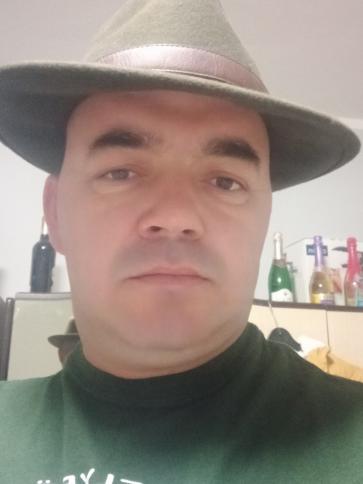 Barna, 41 éves szlovákiai társkereső férfi profil fotója