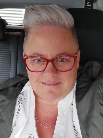 Vera, 49 éves Budapest XIX. kerületi társkereső nő profil fotója Vera, 49 éves Budapest XIX. kerületi társkereső nő profil fotója
