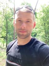 Sziasztok! Richard vagyok. Komoly belgiumi párkereső nők jelentkezését várom.