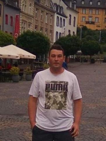 Zoltán, 38 éves almáskamarási társkereső férfi profil fotója