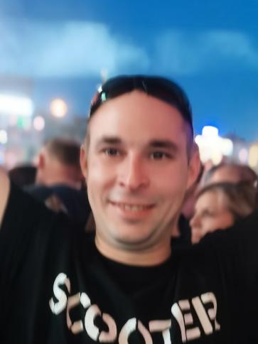 Olivér, 33 éves Budapest XIV. kerületi társkereső férfi profil fotója