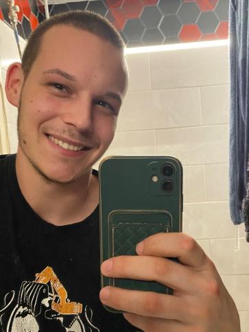 Norbi, 26 éves pocsaji társkereső férfi profil fotója