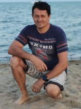Sziasztok! Ferenc vagyok. Komoly ásotthalmi párkereső nők jelentkezését várom.