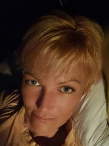 Júlia, 43 éves hollandiai társkereső nő profil fotója