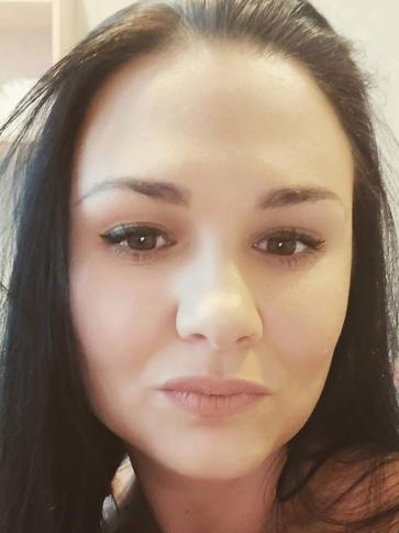 Bea, 33 éves dunaújvárosi társkereső nő profil fotója