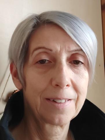 Csilla, 63 éves győri társkereső nő profil fotója