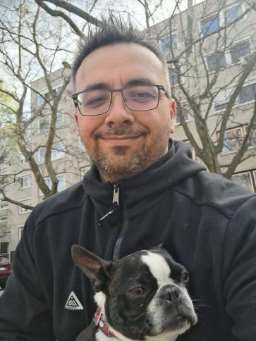 Sanyi, 38 éves kiskunhalasi társkereső férfi profil fotója