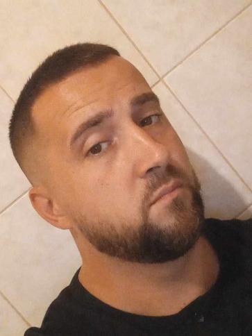 Krisztián, 38 éves Budapest VI. kerületi társkereső férfi profil fotója