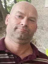 Sziasztok! Pisti vagyok. Ingyenesen megismerhető szekszárdi nőkkel randiznék.