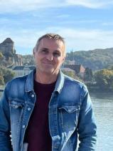 Sziasztok! István vagyok. Komoly szabadegyházai párkereső nők jelentkezését várom.