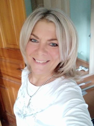 Angéla, 61 éves szegedi társkereső nő profil fotója