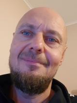 Sziasztok! Tomi vagyok. Komoly abai párkereső nők jelentkezését várom.