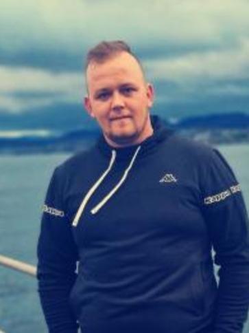 Akex, 28 éves svájci társkereső férfi profil fotója