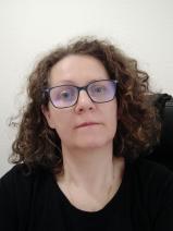 Sziasztok! Edit vagyok. Online Budapest VIII. kerületi randizni vágyó férfiak jelöljetek kedvencnek.