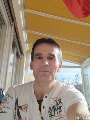 Joseph, 54 éves spanyolországi társkereső férfi profil fotója Joseph, 54 éves spanyolországi társkereső férfi profil fotója