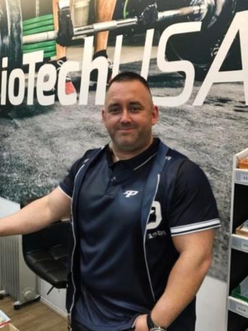 Zoltan, 44 éves hollandiai társkereső férfi profil fotója