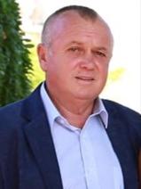 Sziasztok! Károly vagyok. Komoly nagyesztergári párkereső nők jelentkezését várom.
