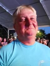 Sziasztok! András vagyok. Online solti randizni vágyó nők kattinsatok a kedvenc gombra.