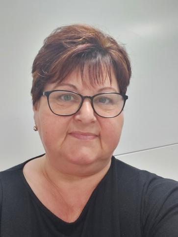 Magdolna, 53 éves besnyői társkereső nő profil fotója