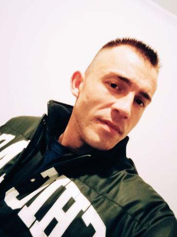 Norbi, 29 éves abonyi társkereső férfi profil fotója