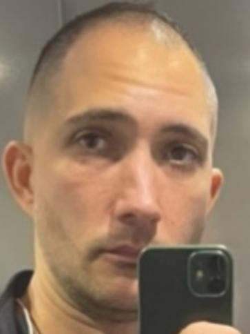 Zoltan, 41 éves Nagy Britannia kerületi társkereső férfi profil fotója