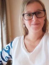 Sziasztok! Katalin vagyok. Igényes soproni párkereső férfit keresek.