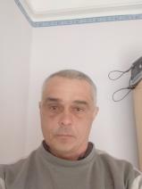 Sziasztok! Róbert vagyok. Komoly bácsalmási párkereső nők jelentkezését várom.