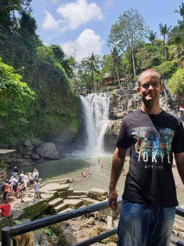 Gábor, 34 éves kecskeméti társkereső férfi profil fotója