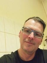 Sziasztok! Balázs vagyok. Ingyenesen megismerhető Budapest VIII. kerületi nőkkel randiznék.
