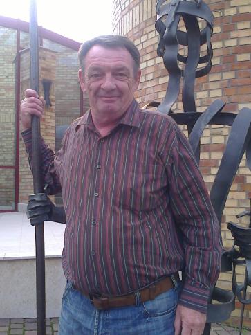 Imre, 69 éves győri társkereső férfi profil fotója
