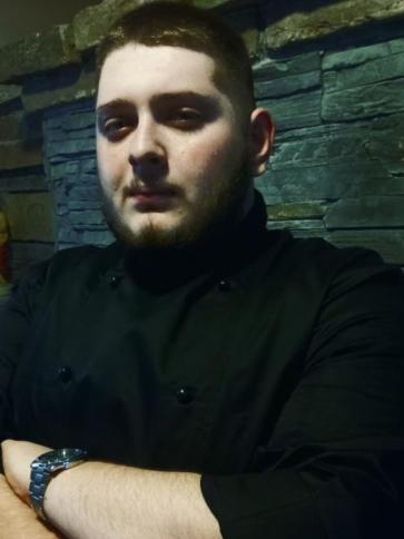 Gyuri, 21 éves békési társkereső férfi profil fotója
