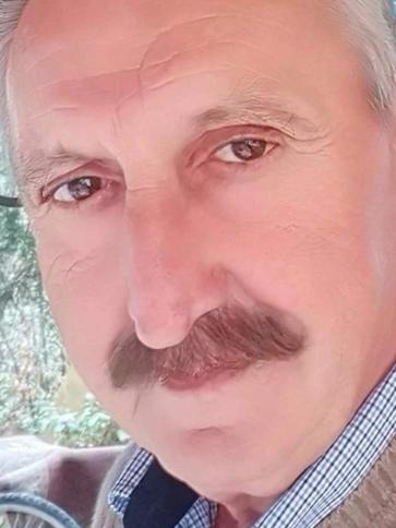 Laszlo, 70 éves békéscsabai társkereső férfi profil fotója