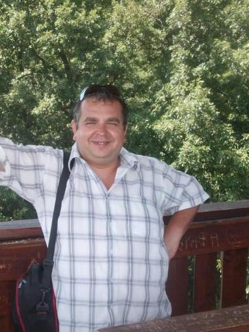 Szilárd, 49 éves zirci társkereső férfi profil fotója