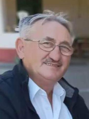 Tibor, 69 éves kalocsai társkereső férfi profil fotója