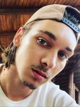 Sziasztok! Levi vagyok. Online tiszavasvári randizni vágyó nők kattinsatok a kedvenc gombra.
