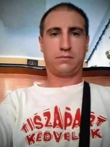 Cikora, 44 éves rábaszentandrási társkereső férfi profil fotója