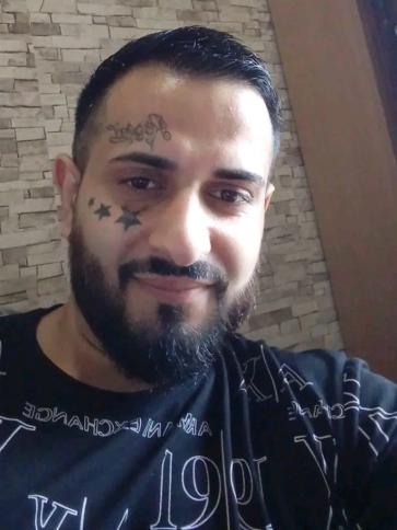 Alex, 26 éves tiszatarjáni társkereső férfi profil fotója
