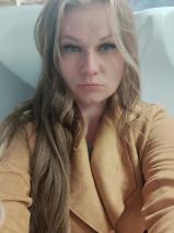 Sziasztok! Katalin vagyok. Online ácsi randizni vágyó férfiak jelöljetek kedvencnek.
